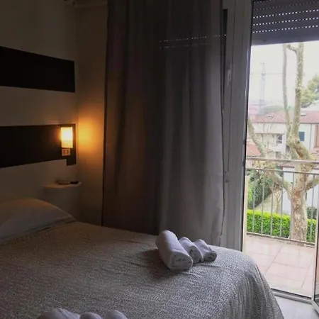 Hotel Wuhostel 3*